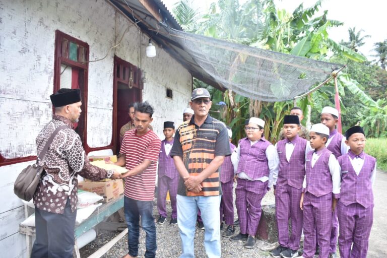 sedekah jumat SDIT Assalam